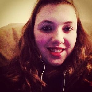 Meet your Posher, Lauren